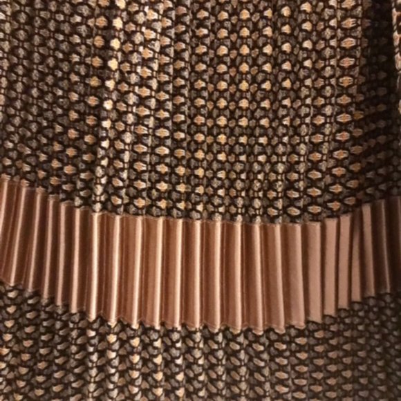 Dolce & Gabbana Two‑Piece Tweed Suit Jacket + Skirt Size 8 (Italian 42) - Picture 12 of 16